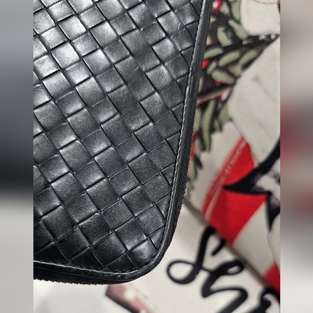 BOTTEGA VENETA Leather Intrecciato Nappa Zip-Around Wallet - Picture 6 of 15
